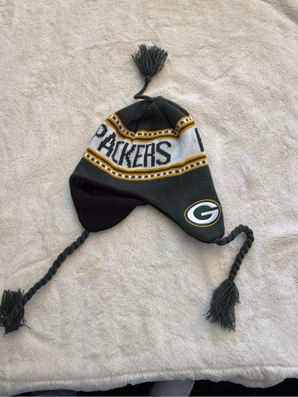 NFL Green Bay Packers Kids Earflap Knit Hat - Green/White/Gold